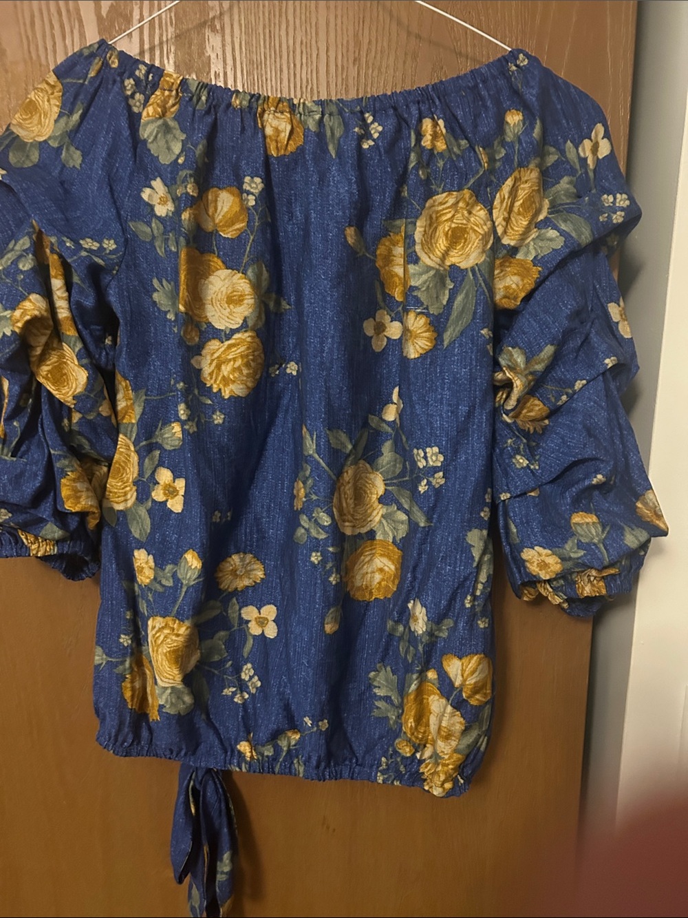 Vince Camuto Navy Blue Floral Off-Shoulder Tie-Hem Blouse - Picture 3 of 3
